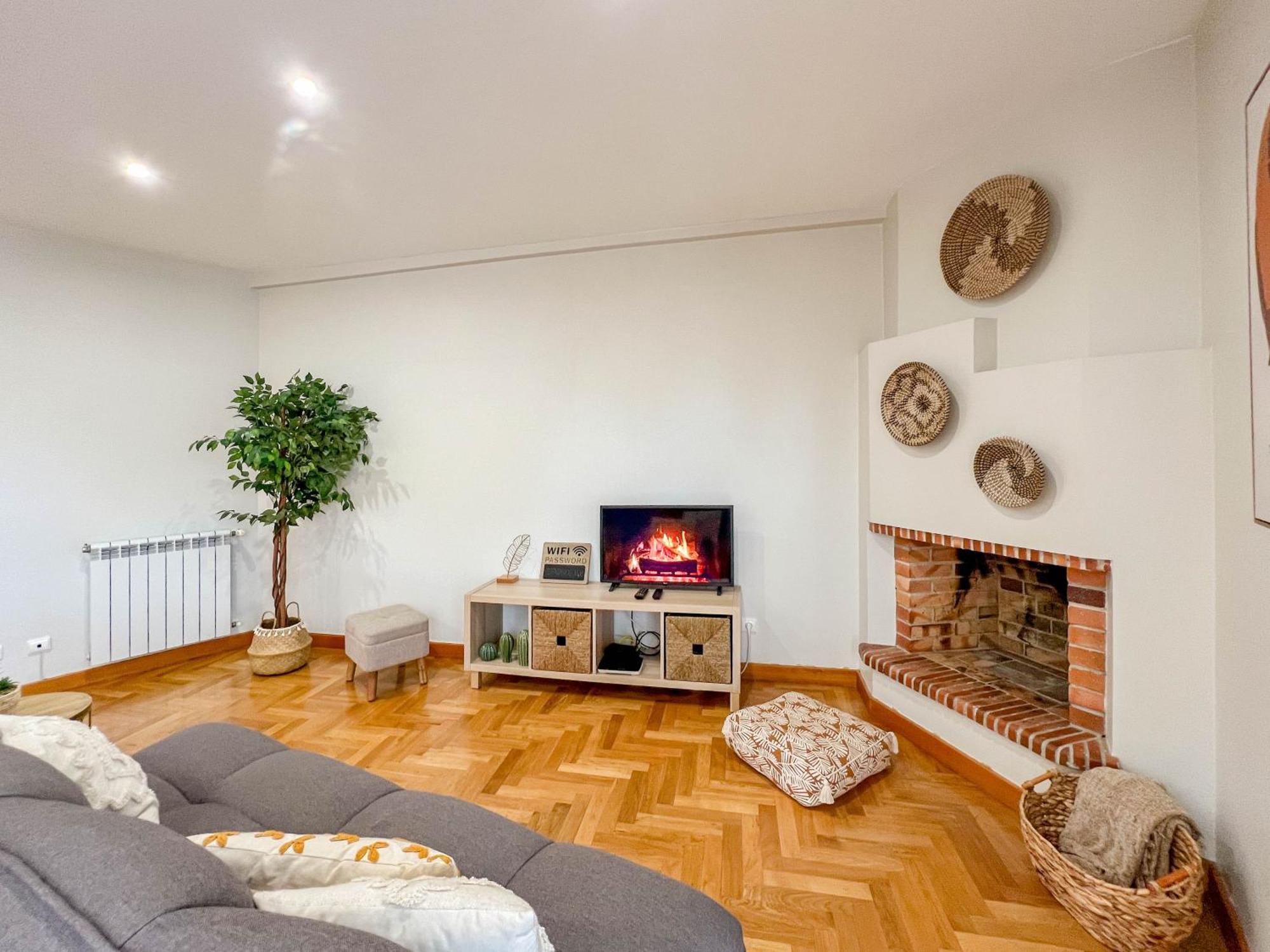 Comfortable Apartment In Viana Do Castelo Esterno foto