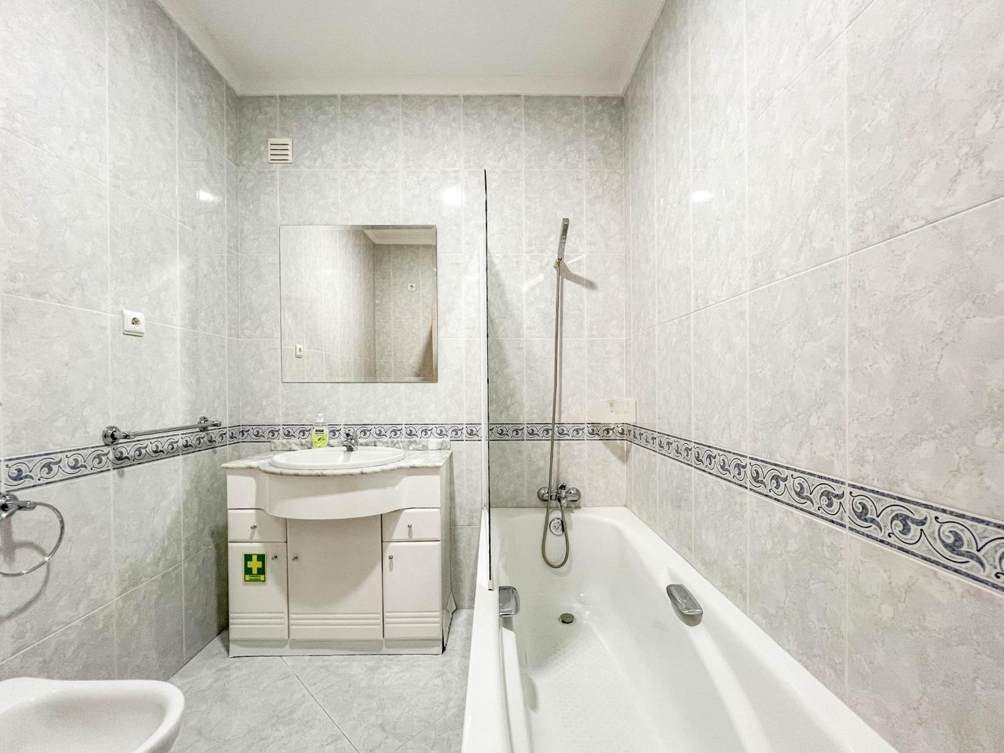 Comfortable Apartment In Viana Do Castelo Esterno foto