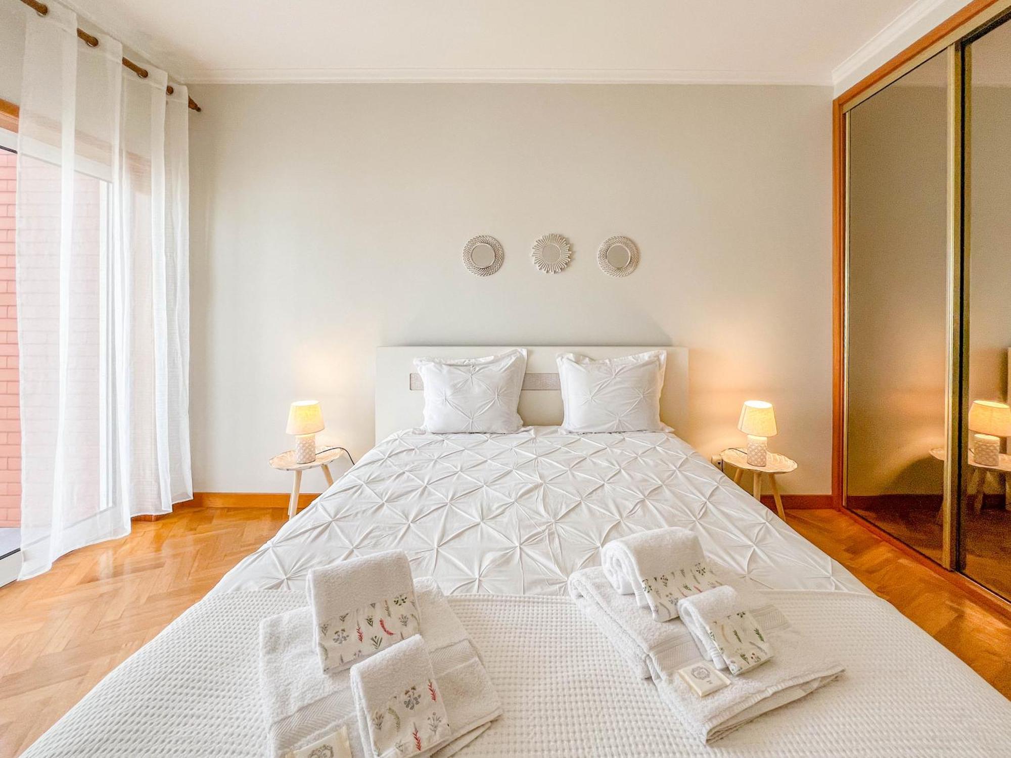 Comfortable Apartment In Viana Do Castelo Esterno foto