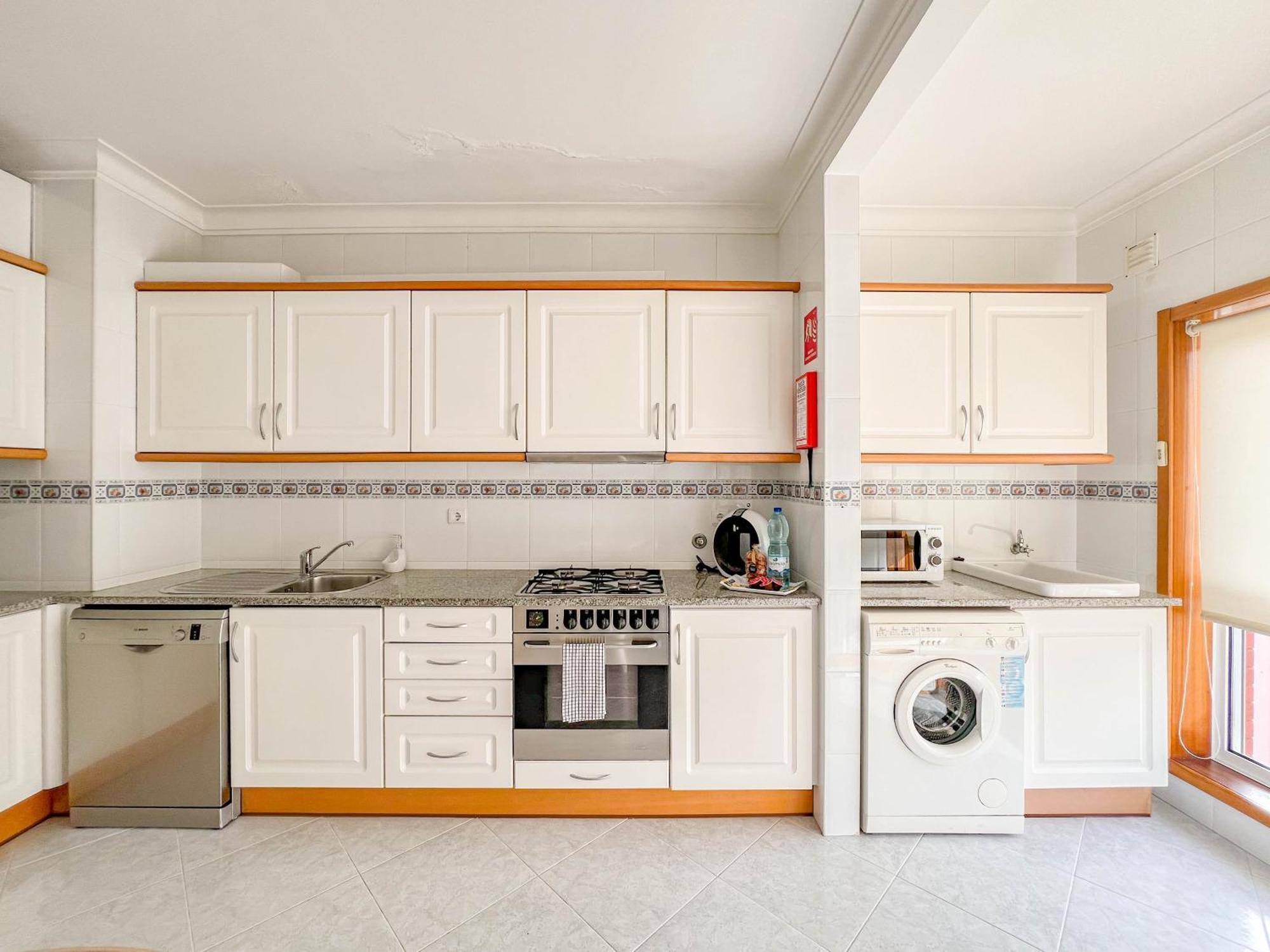 Comfortable Apartment In Viana Do Castelo Esterno foto